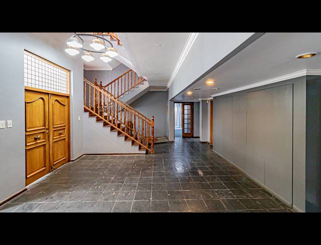 1,702M² OFFICE FOR SALE IN KENSINGTON B